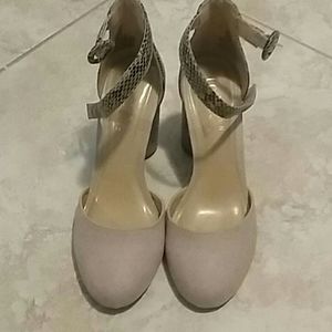 Lauren Conrad Hydrangea Heels, Size 7
